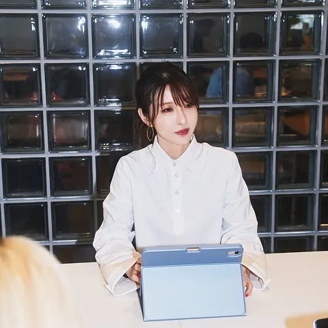 財田 恵里